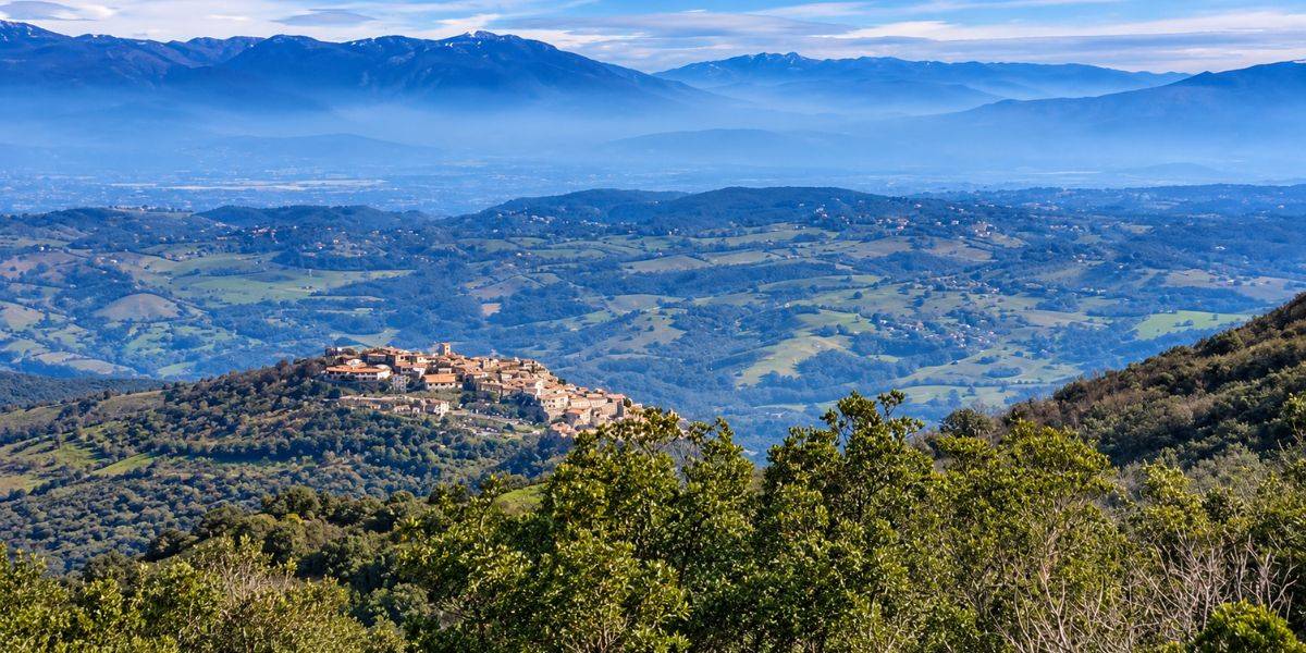 Monte Soratte: <br>Tra panorami, bunker di guerra ed eremi. - Lazio Monte Soratte: <br>Tra panorami, bunker di guerra ed eremi. - Lazio