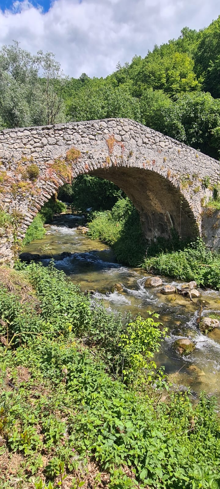Prata Sannita: cascate, borgo medievale e sapori