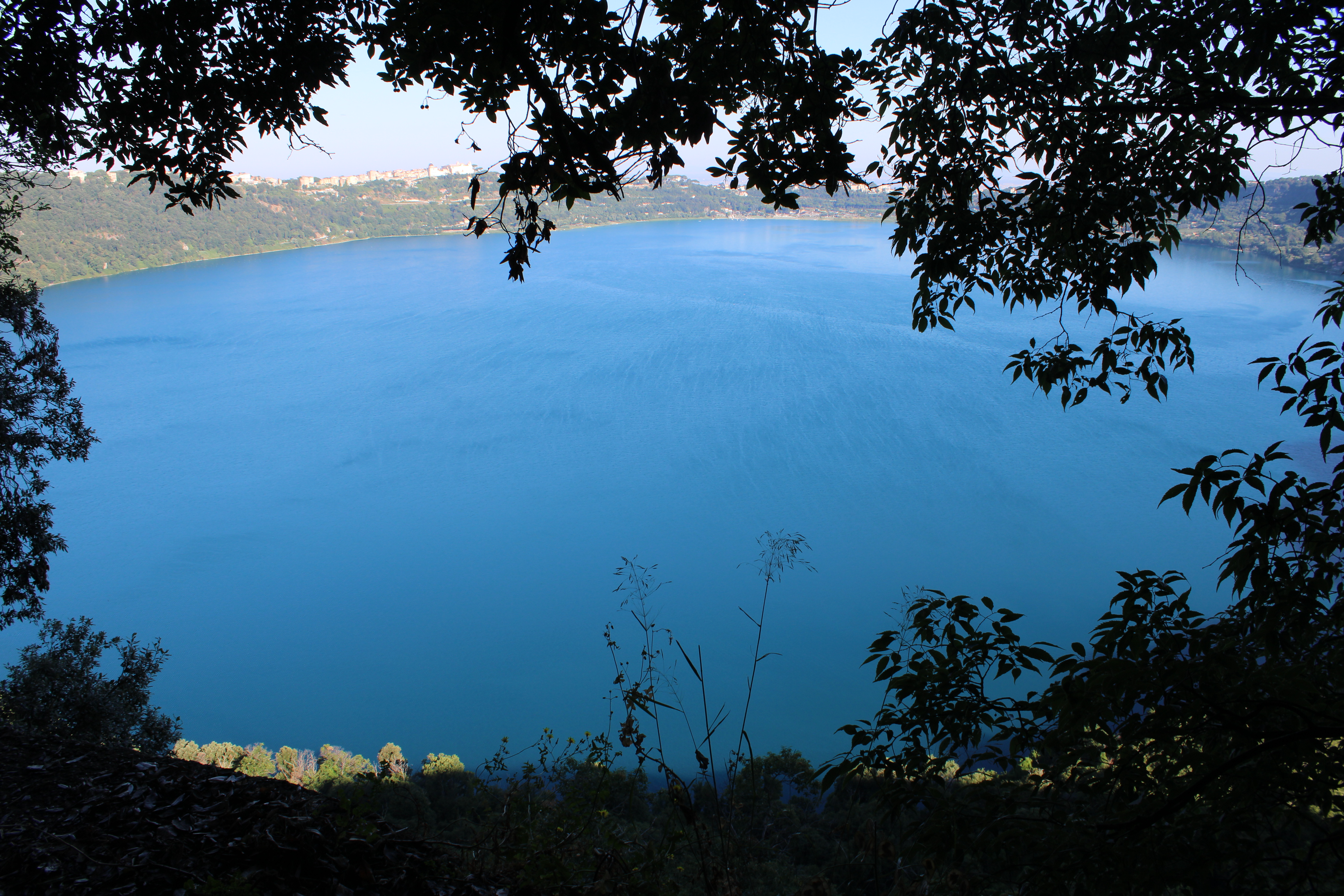 In Cammino tra Laghi e Miti