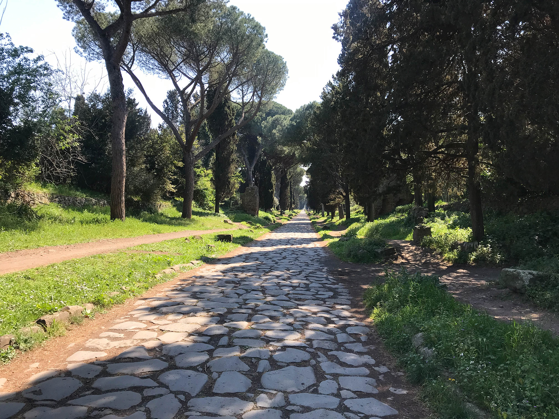 GRAND TOUR APPIA ANTICA: Tra acquedotti, antiche rovine e natura: un viaggio esperienziale nel cuore della campagna romana