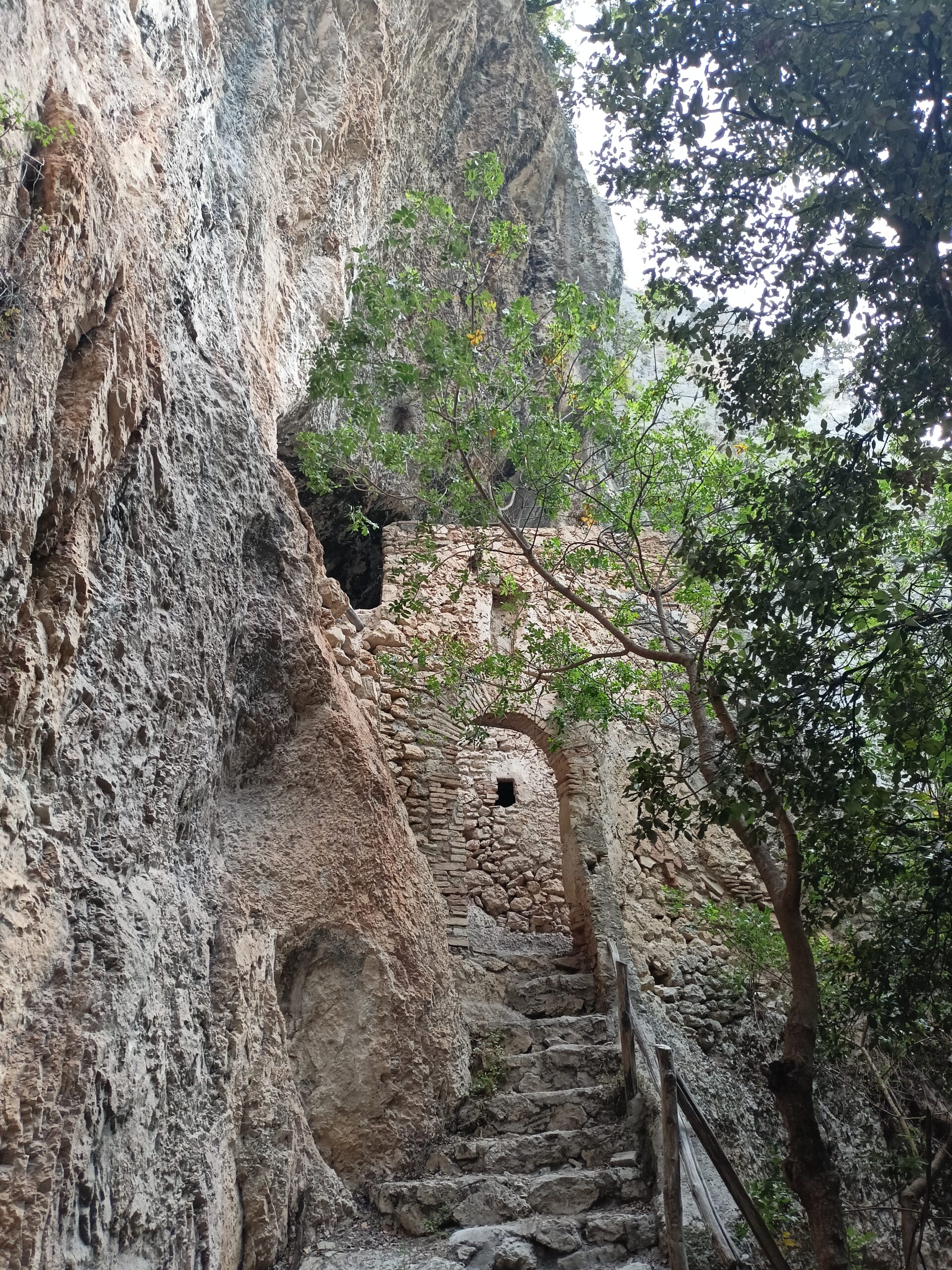 ROCCANTICA (RI)